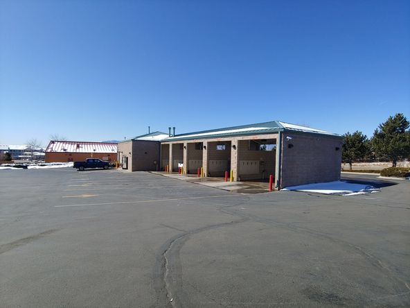 Lotus Car Wash: 5155 Austin Bluffs Pkwy, Colorado Springs, CO 80918